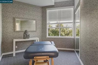 6400 Christie Ave #2214, Emeryville, CA 94608 - Photo 39