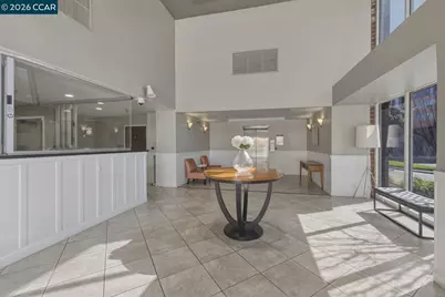 6400 Christie Ave #2214, Emeryville, CA 94608 - Photo 3