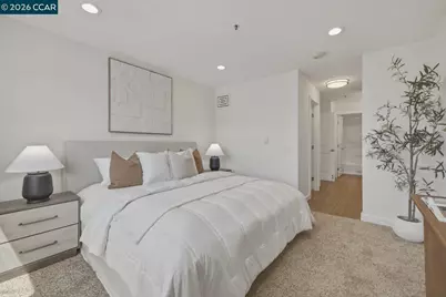 6400 Christie Ave #2214, Emeryville, CA 94608 - Photo 25