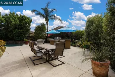 240 Explorer Way, Martinez, CA 94553 - Photo 41