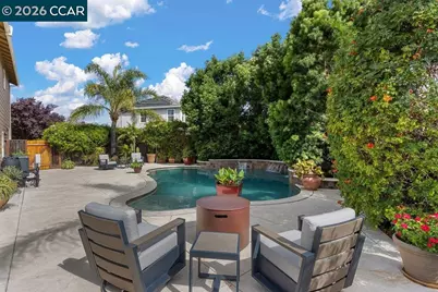 240 Explorer Way, Martinez, CA 94553 - Photo 43