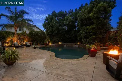 240 Explorer Way, Martinez, CA 94553 - Photo 21