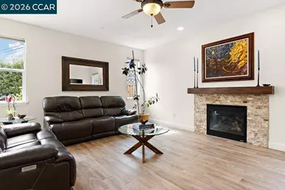 240 Explorer Way, Martinez, CA 94553 - Photo 5