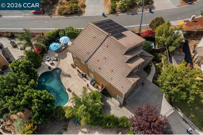 240 Explorer Way, Martinez, CA 94553 - Photo 3