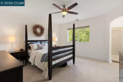 240 Explorer Way, Martinez, CA 94553 - Photo 23