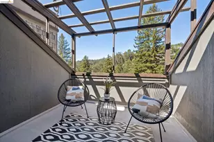 6474 Oakwood Dr, Oakland, CA 94611 - Photo 27