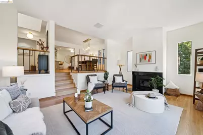 6474 Oakwood Dr, Oakland, CA 94611 - Photo 11
