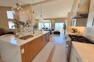 8 Starview Dr, Oakland, CA 94618 - Photo 13