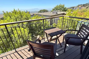 8 Starview Dr, Oakland, CA 94618 - Photo 45