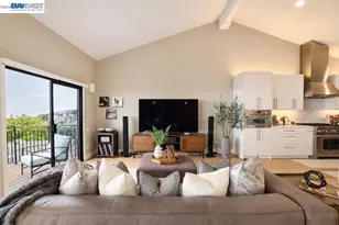 8 Starview Dr, Oakland, CA 94618 - Photo 19