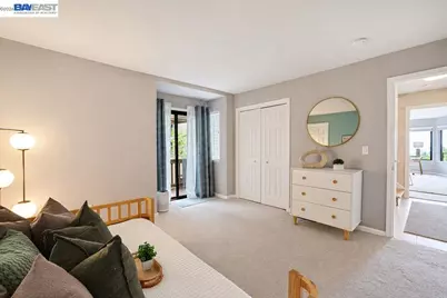 8 Starview Dr, Oakland, CA 94618 - Photo 55