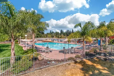 1501 Ptarmigan Dr #7B, Walnut Creek, CA 94595 - Photo 27