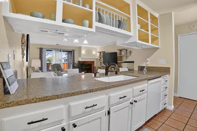 109 Peppermill Ln, Pittsburg, CA 94565 - Photo 15