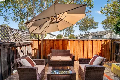 109 Peppermill Ln, Pittsburg, CA 94565 - Photo 37