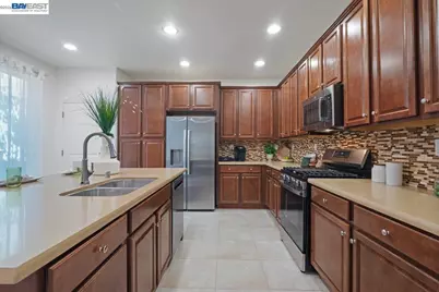 319 Aventino Ave, Mountain House, CA 95391 - Photo 11
