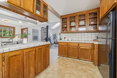 6334 Kensington Avenue, Richmond, CA 94805 - Photo 17