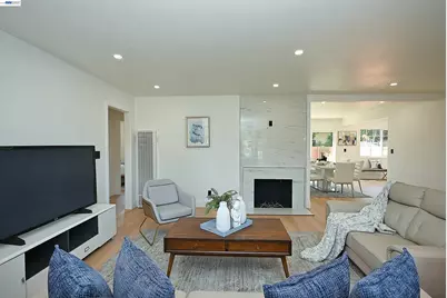 361 Tippecanoe Ave, Hayward, CA 94544 - Photo 19
