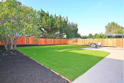 361 Tippecanoe Ave, Hayward, CA 94544 - Photo 31