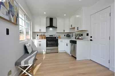 361 Tippecanoe Ave, Hayward, CA 94544 - Photo 5
