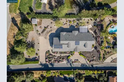 8106 Marsh Creek Rd, Clayton, CA 94517 - Photo 47