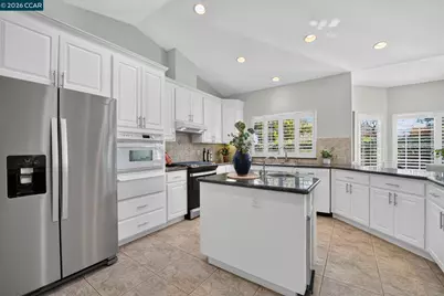 8106 Marsh Creek Rd, Clayton, CA 94517 - Photo 19