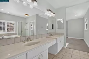 8106 Marsh Creek Rd, Clayton, CA 94517 - Photo 25