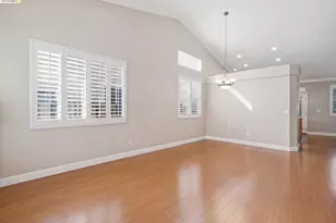 923 Blossom Dr, Brentwood, CA 94513 - Photo 7