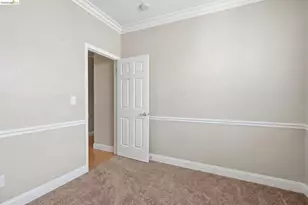 923 Blossom Dr, Brentwood, CA 94513 - Photo 41