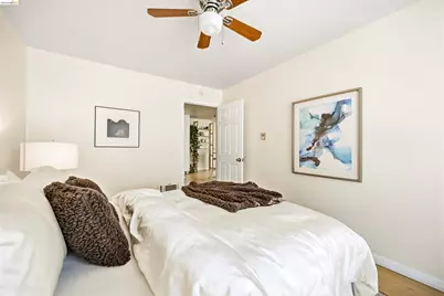 427 Lagunitas Ave #305, Oakland, CA 94610 - Photo 17