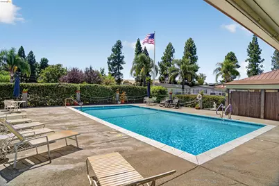 193 Kona Cir, Pittsburg, CA 94565 - Photo 49