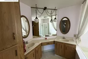 1414 Buckingham Way, Hayward, CA 94544 - Photo 17