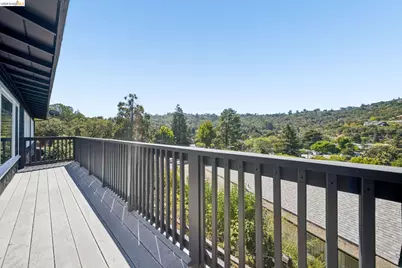 55 Blossom Drive, San Rafael, CA 94901 - Photo 23