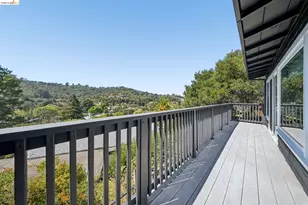 55 Blossom Dr, San Rafael, CA 94901 - Photo 27