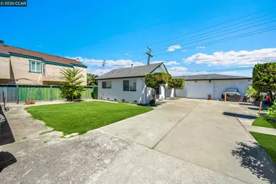 173 15th St, Pittsburg, CA 94565 - Photo 9