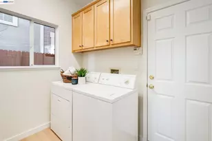 25781 Durrwood Ct, Castro Valley, CA 94552 - Photo 45