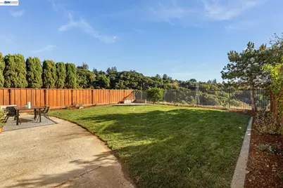 25781 Durrwood Ct, Castro Valley, CA 94552 - Photo 73