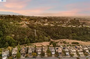 25781 Durrwood Ct, Castro Valley, CA 94552 - Photo 61