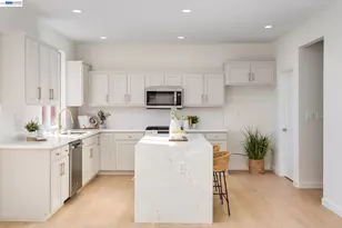 25781 Durrwood Ct, Castro Valley, CA 94552 - Photo 25