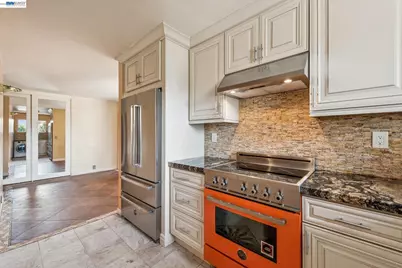 455 Crescent St #202, Oakland, CA 94610 - Photo 15
