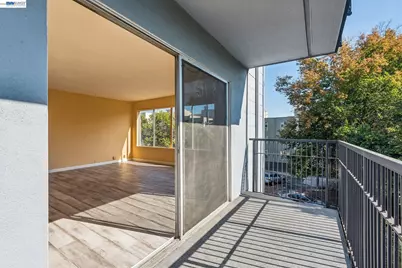 455 Crescent St #202, Oakland, CA 94610 - Photo 5