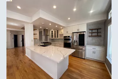70 Seabreeze Dr, Richmond, CA 94804 - Photo 13