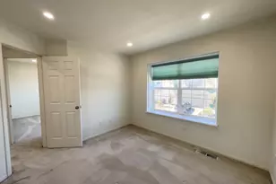70 Seabreeze Dr, Richmond, CA 94804 - Photo 25