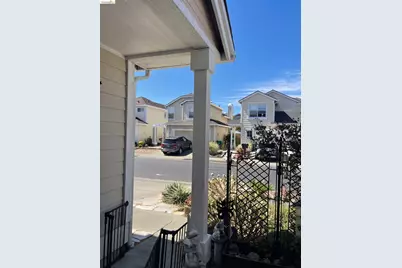 70 Seabreeze Dr, Richmond, CA 94804 - Photo 5