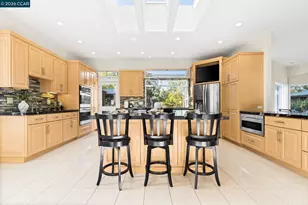1590 Daniels Dr, San Leandro, CA 94577 - Photo 11