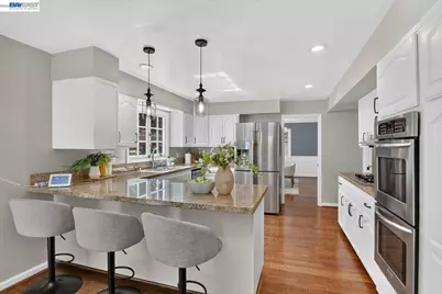 4571 Ewing Rd, Castro Valley, CA 94546 - Photo 17