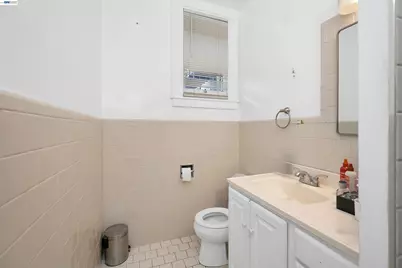 216 Oakland Ave, Oakland, CA 94611 - Photo 35