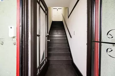 216 Oakland Ave, Oakland, CA 94611 - Photo 11