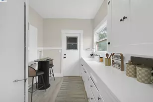 216 Oakland Ave, Oakland, CA 94611 - Photo 19