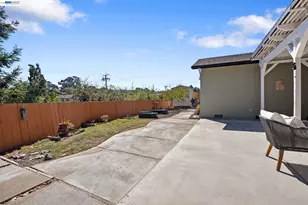 1201 Belfair Dr, Pinole, CA 94564 - Photo 31