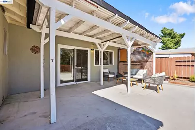 1201 Belfair Dr, Pinole, CA 94564 - Photo 29